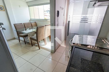 Cozinha de apartamento para alugar com 3 quartos, 70m² em Serrano, Belo Horizonte