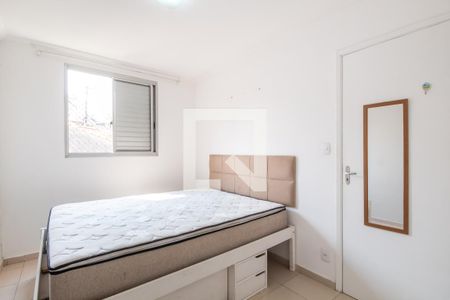 Quarto 1 de apartamento para alugar com 2 quartos, 58m² em Jardim Roberto, Osasco