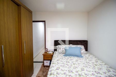 Quarto 2 de casa à venda com 2 quartos, 64m² em Vila Campanela, São Paulo