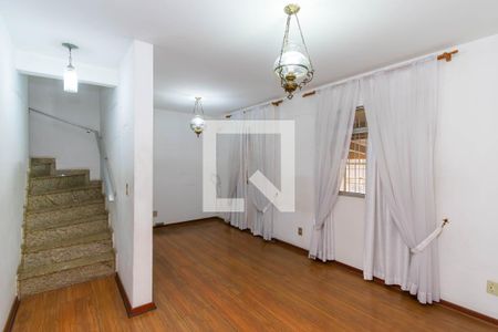 Sala de casa à venda com 3 quartos, 179m² em Parque Residencial Oratorio, São Paulo