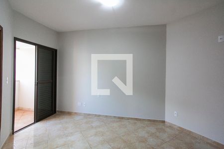 Suite de apartamento para alugar com 3 quartos, 103m² em Santa Mônica, Uberlândia