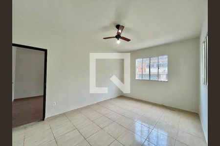 Sala de casa para alugar com 1 quarto, 98m² em Taquara, Rio de Janeiro