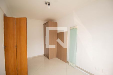 Quarto 1 de apartamento para alugar com 2 quartos, 54m² em Vila Mangalot, São Paulo