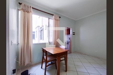 Sala de apartamento para alugar com 1 quarto, 40m² em Maracanã, Rio de Janeiro