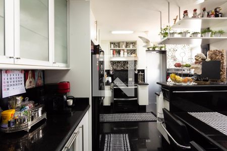 Apartamento para alugar com 300m², 4 quartos e 4 vagas Apartamento para alugar com 300m², 4 quartos e 4 vagasCozinha