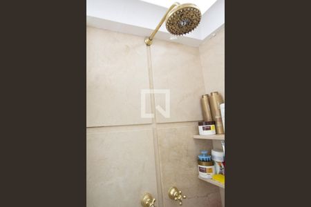 Apartamento para alugar com 300m², 4 quartos e 4 vagas Apartamento para alugar com 300m², 4 quartos e 4 vagasBanheiro da Suíte 3