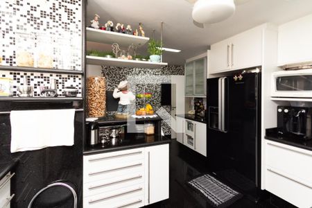 Apartamento para alugar com 300m², 4 quartos e 4 vagas Apartamento para alugar com 300m², 4 quartos e 4 vagasCozinha