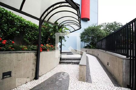 Apartamento para alugar com 300m², 4 quartos e 4 vagas Apartamento para alugar com 300m², 4 quartos e 4 vagasÁrea comum