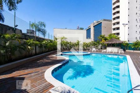 Apartamento para alugar com 300m², 4 quartos e 4 vagas Apartamento para alugar com 300m², 4 quartos e 4 vagasÁrea comum - Piscina