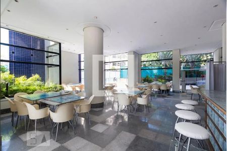 Apartamento para alugar com 300m², 4 quartos e 4 vagas Apartamento para alugar com 300m², 4 quartos e 4 vagasÁrea comum - Salão de festas