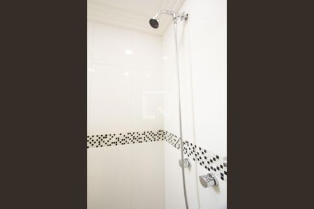 Apartamento para alugar com 300m², 4 quartos e 4 vagas Apartamento para alugar com 300m², 4 quartos e 4 vagasBanheiro da Suíte 2