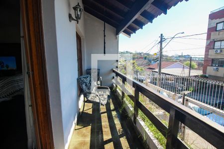 Sacada da Sala 1 de casa à venda com 3 quartos, 350m² em Partenon, Porto Alegre