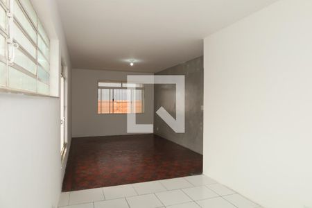 Sala de casa para alugar com 3 quartos, 500m² em Jardim Santo Elias (sao Miguel), São Paulo