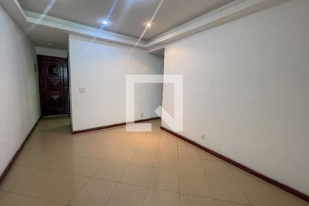 Sala de apartamento para alugar com 2 quartos, 65m² em Jardim Vinte E Cinco de Agosto, Duque de Caxias