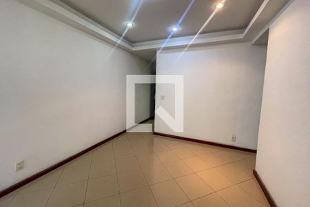 Sala de apartamento para alugar com 2 quartos, 65m² em Jardim Vinte E Cinco de Agosto, Duque de Caxias