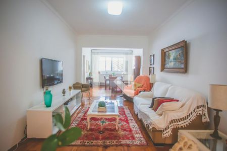 Sala de Estar de casa à venda com 3 quartos, 240m² em Mirandópolis, São Paulo