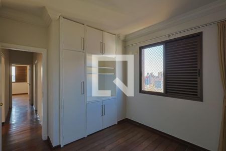 Quarto 1 de apartamento à venda com 3 quartos, 115m² em Savassi, Belo Horizonte