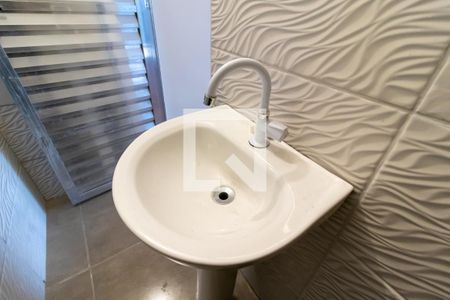 Lavabo de casa para alugar com 4 quartos, 174m² em Vila Nova Cachoeirinha, São Paulo