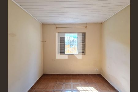 Casa à venda com 80m², 3 quartos e 2 vagas Casa à venda com 80m², 3 quartos e 2 vagas Edícula Quarto