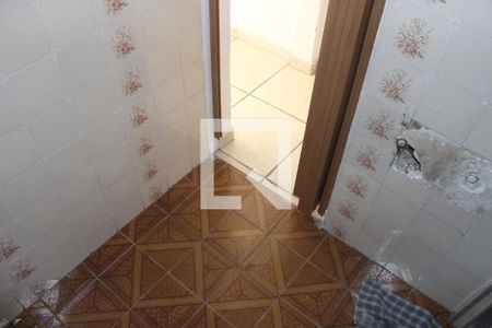 Banheiro de apartamento para alugar com 1 quarto, 30m² em Centro, São Vicente