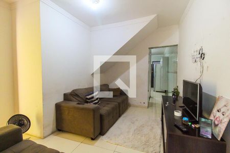 Sala de casa para alugar com 2 quartos, 140m² em Jardim Itapemirim, São Paulo