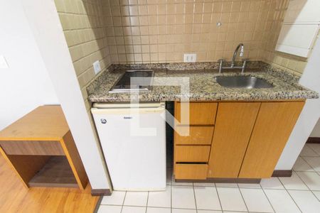 Sala/Cozinha de apartamento para alugar com 1 quarto, 49m² em Centro, São José dos Pinhais