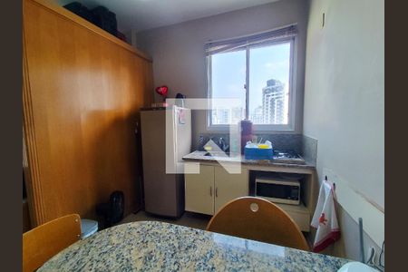 Sala/Cozinha de apartamento à venda com 1 quarto, 33m² em Lourdes, Belo Horizonte