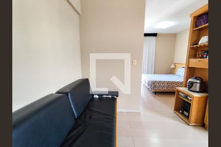 Sala/Cozinha de apartamento à venda com 1 quarto, 33m² em Lourdes, Belo Horizonte