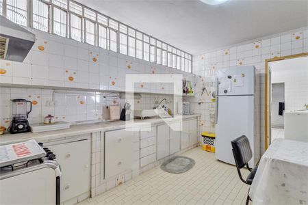 Casa à venda com 3 quartos, 260m² em Chácara Monte Alegre, São Paulo