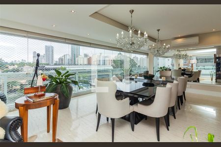 Apartamento à venda com 3 quartos, 210m² em Campo Belo, São Paulo