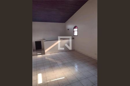 Casa à venda com 3 quartos, 200m² em Jardim Las Vegas, Santo André