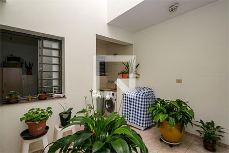 Casa à venda com 3 quartos, 189m² em Vila Deodoro, São Paulo