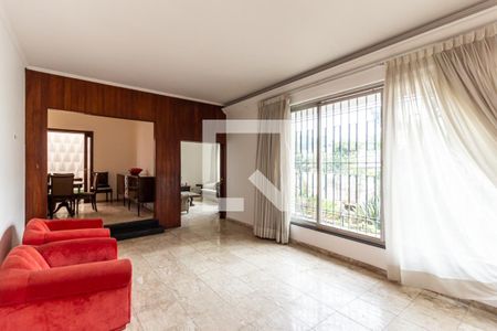 Sala de casa à venda com 4 quartos, 450m² em Pacaembu, São Paulo