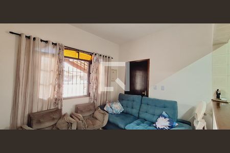 Sala de casa para alugar com 2 quartos, 80m² em Vila Caiçara, Praia Grande