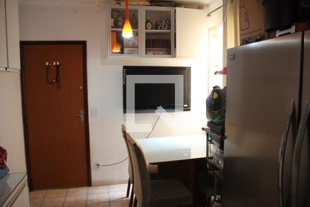 Sala de apartamento à venda com 2 quartos, 55m² em Linda Vista, Contagem