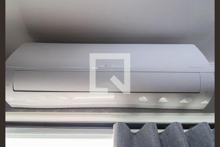 Sala de casa de condomínio à venda com 3 quartos, 103m² em Chácara Primavera, Campinas