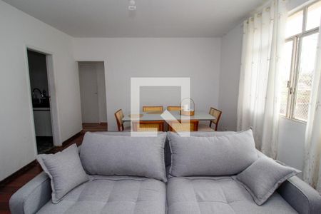 Sala de apartamento à venda com 2 quartos, 61m² em Sagrada Família, Belo Horizonte