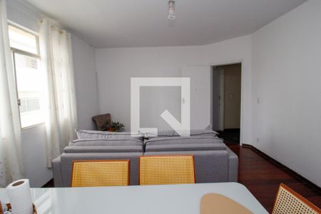 Sala de apartamento à venda com 2 quartos, 61m² em Sagrada Família, Belo Horizonte