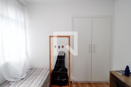 Quarto 1 de apartamento à venda com 2 quartos, 61m² em Sagrada Família, Belo Horizonte