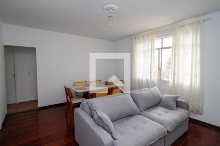 Sala de apartamento à venda com 2 quartos, 61m² em Sagrada Família, Belo Horizonte