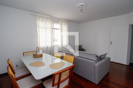 Sala de apartamento à venda com 2 quartos, 61m² em Sagrada Família, Belo Horizonte