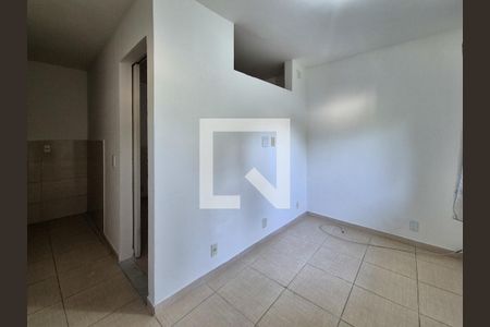 Sala de apartamento para alugar com 1 quarto, 40m² em Vargem Grande, Rio de Janeiro