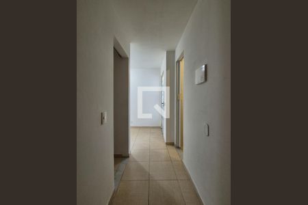 Corredor de apartamento para alugar com 1 quarto, 40m² em Vargem Grande, Rio de Janeiro