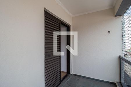 Apartamento para alugar com 98m², 3 quartos e 2 vagas Apartamento para alugar com 98m², 3 quartos e 2 vagasVaranda