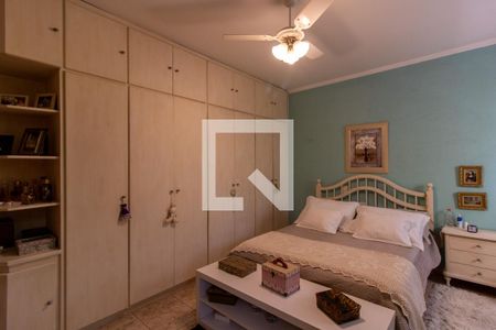 Suíte de casa à venda com 3 quartos, 201m² em Vila Galvão, Guarulhos