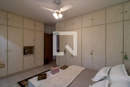 Suíte de casa à venda com 3 quartos, 201m² em Vila Galvão, Guarulhos