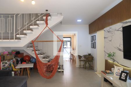 Sala de casa à venda com 3 quartos, 248m² em Vila Mariana, São Paulo