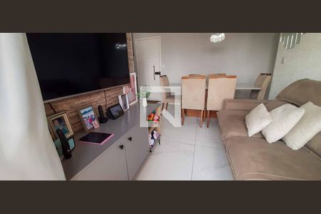 Sala de apartamento para alugar com 2 quartos, 49m² em Quitaúna, Osasco