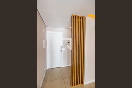 Hall de entrada de apartamento para alugar com 2 quartos, 59m² em Alphaville Empresarial, Barueri