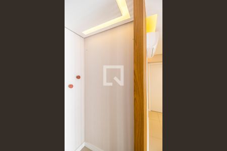 Hall de entrada de apartamento para alugar com 2 quartos, 59m² em Alphaville Empresarial, Barueri